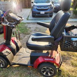 Drive Medical Panther Mobility Scooter "Needs New Batteries and two Tubes" Still Charges and Drives "Goes for Over 3K New"