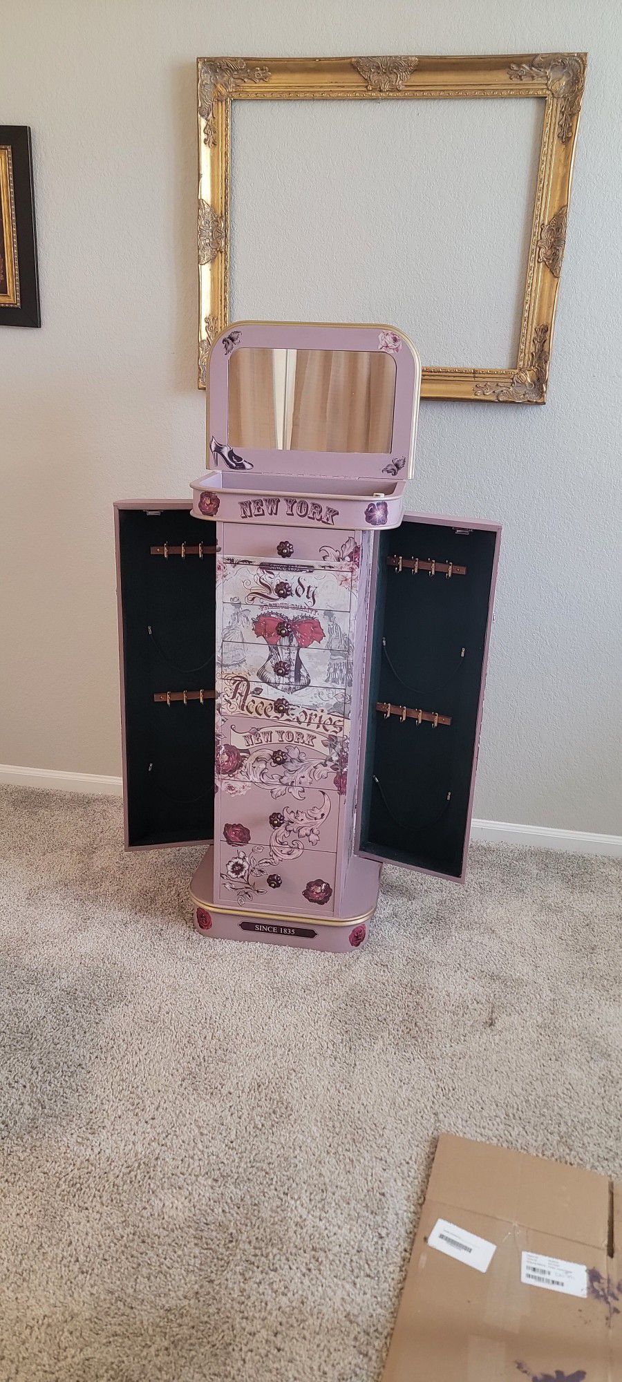 🩷Mothers Day🩷Gorgeous Jewelry Armoire 