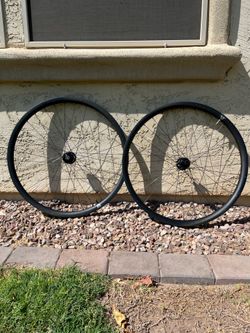 Light Racing carbon fiber 29” wheel set with DT Swiss 240