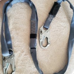 FallTech safety line with clips