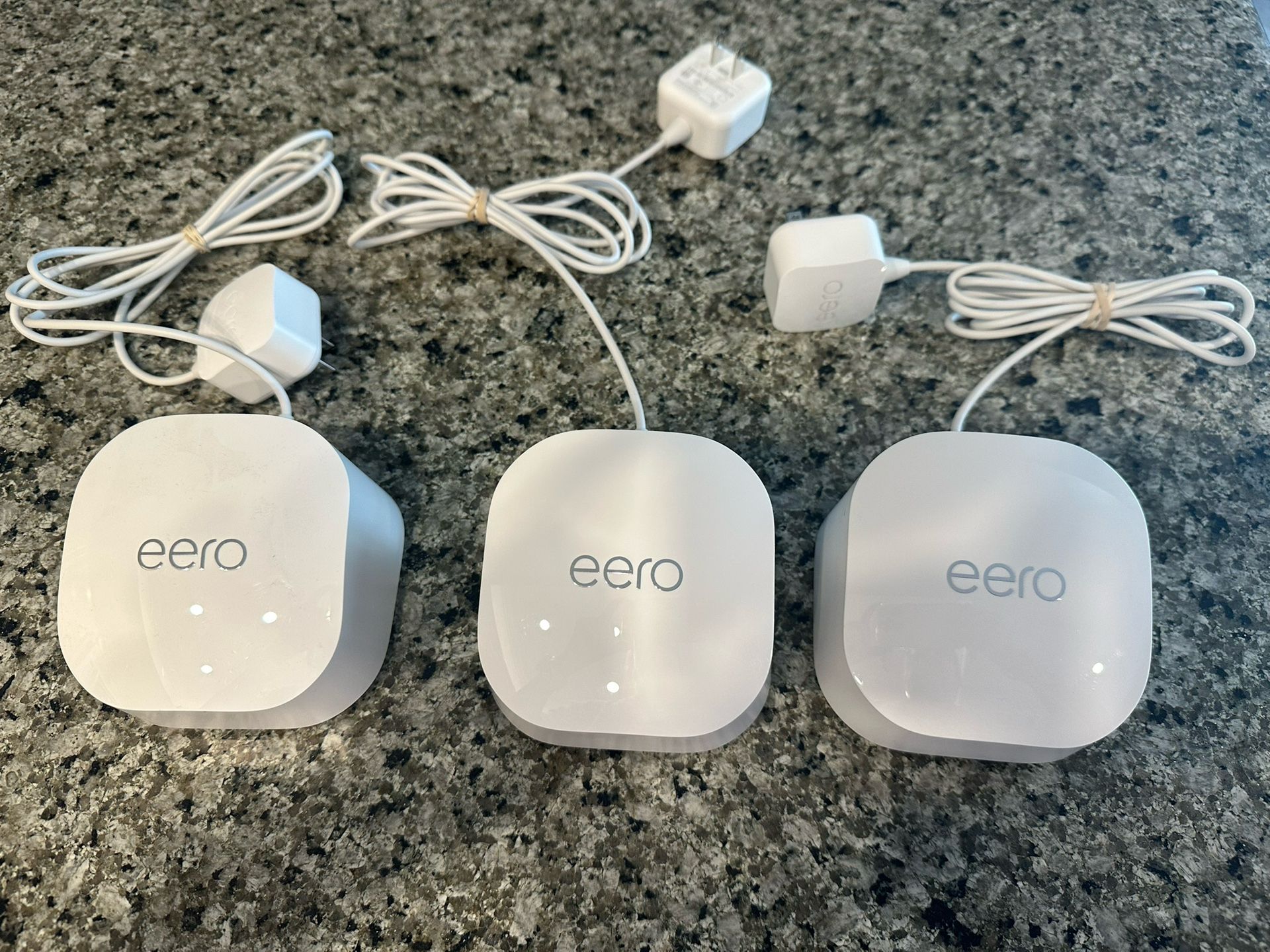 (3) Eero 6+ Plus Dual Band Mesh Wi-Fi 6 Router R010001