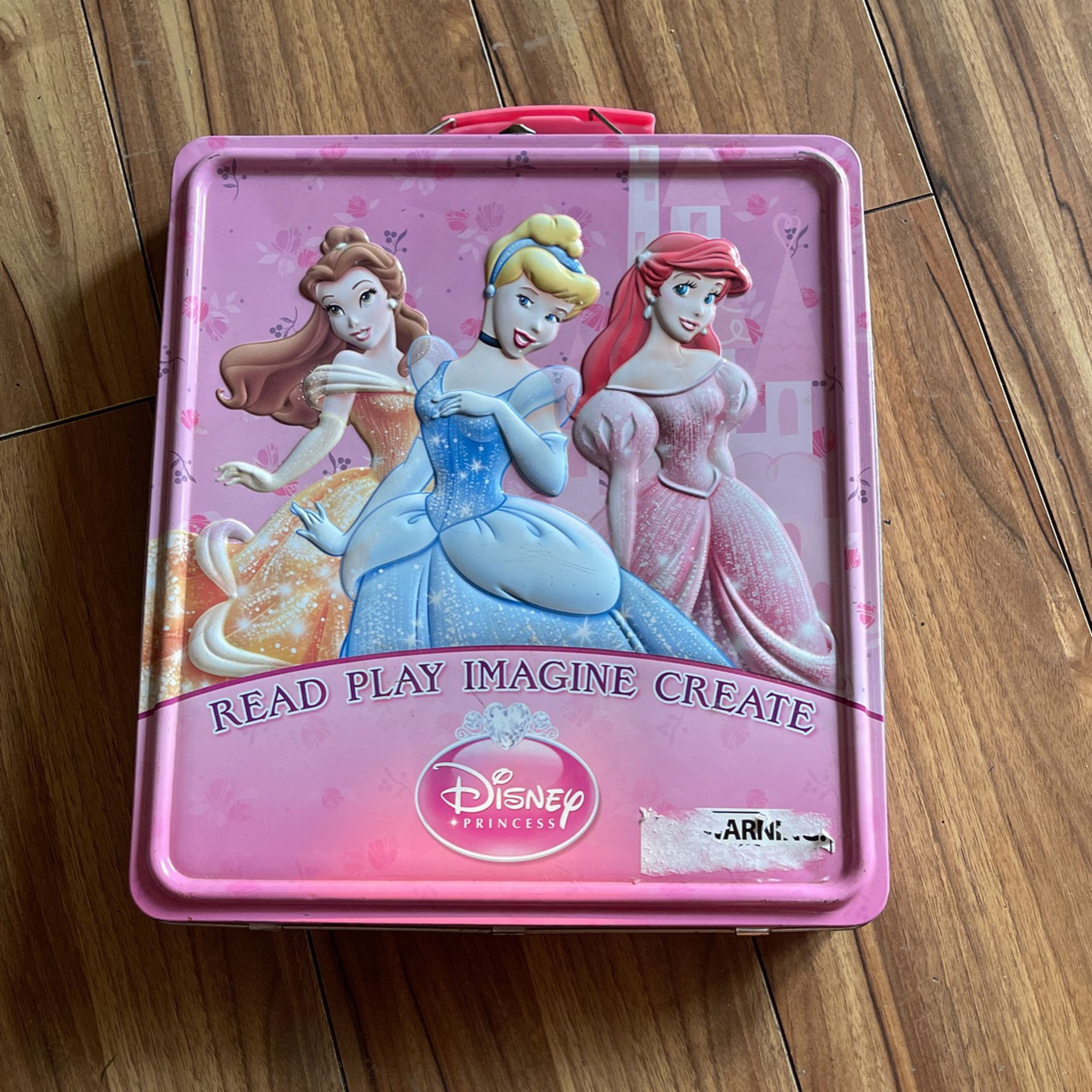 Disney Princess Tin ( Art Case/Lunch Box)