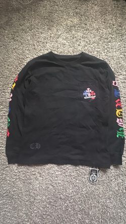 black colorful longsleeve shirt
