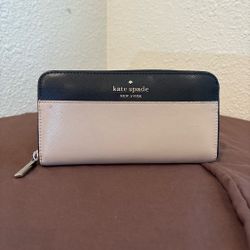 Kate Spade New York black and tan wallet