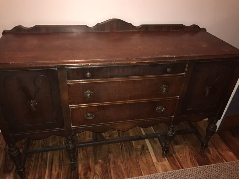 Showers Furniture Buffet