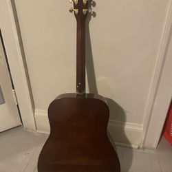 Yamaha acoustic Guitar