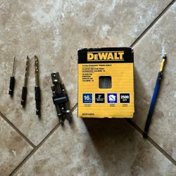 Dewalt 16 Gauge Straight Finish Nails  *NEW*