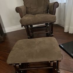 Rocking Chair 
