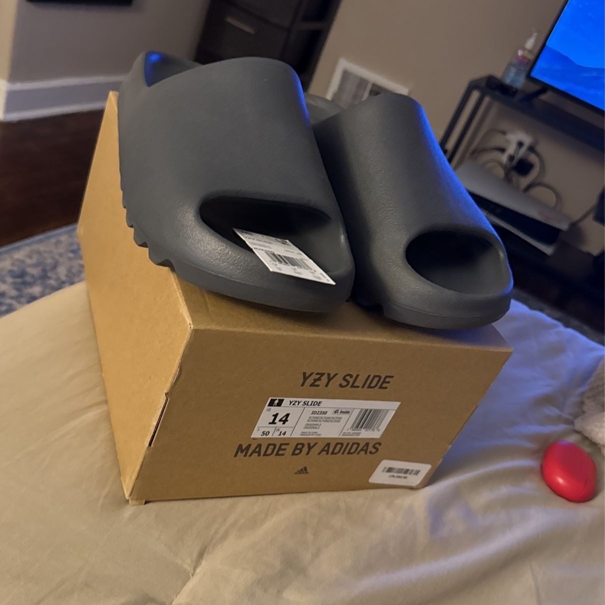 Yeezy Slides Slate Grey Size 14 