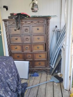 Dresser