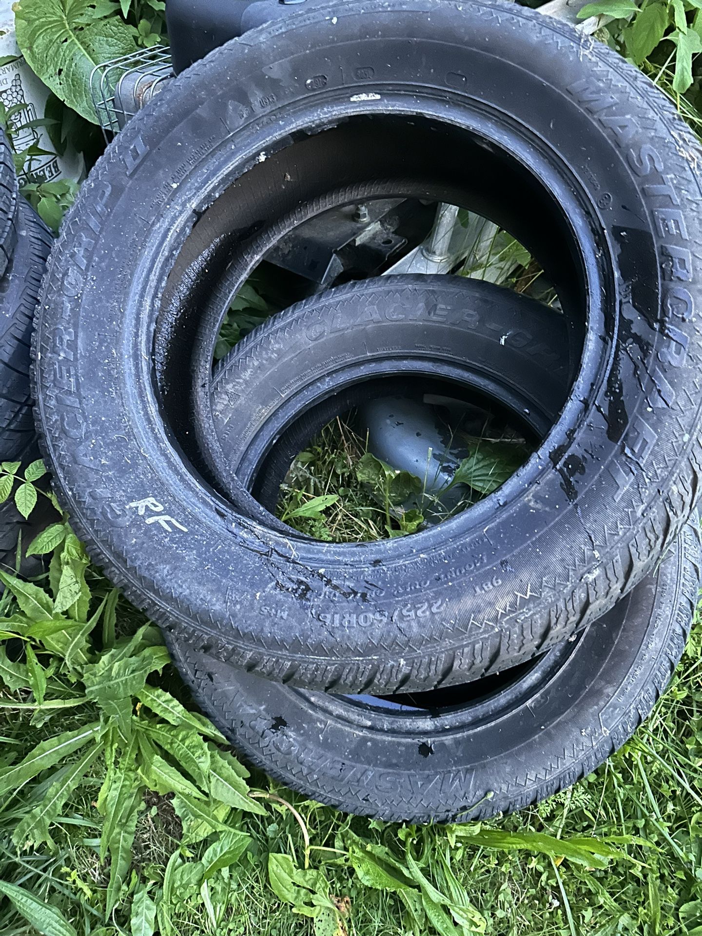 225/60/r16 mastercraft