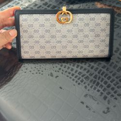 gucci vintage  wallet