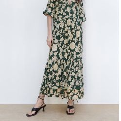 Zara Floral Print Dress Size S for Sale in Encinitas, CA - OfferUp