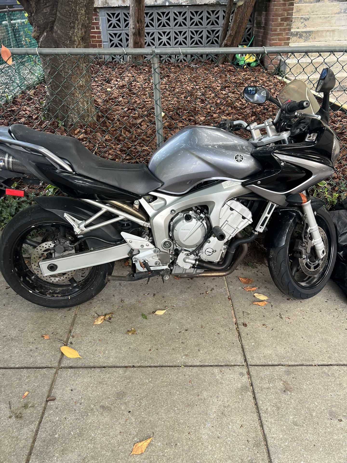 Yamaha FZ6