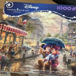 Mickey & Minnie In Paris Puzzle 