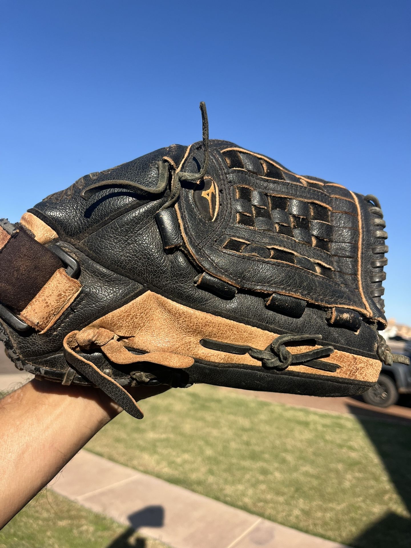 Mizuno GDV 1300 Professional Model