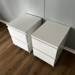 Small dresser 