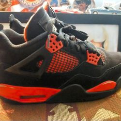 Jordan 4 Retro Red Thunder Men Size 8.5