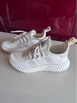 Women’s adidas shoes new