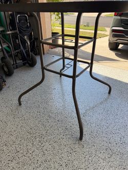 Glass umbrella table