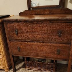 Antique Chest 2 Drawers/Mirror