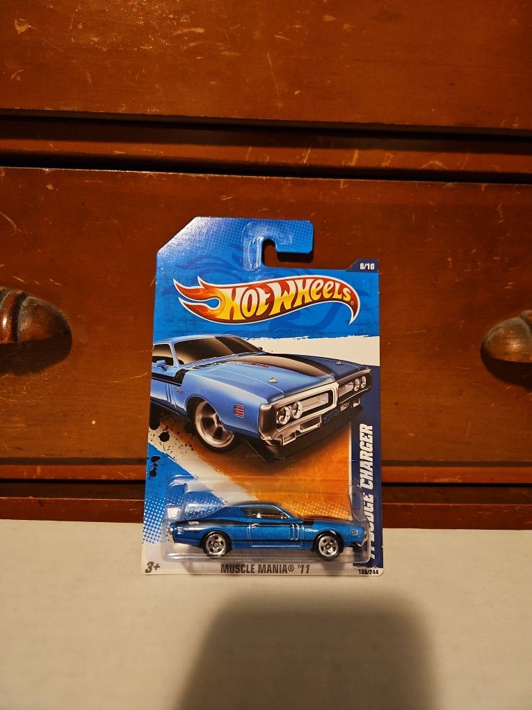 2011 Hot Wheels 1971 Dodge Charger