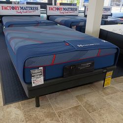 Sealy Hybrid highpoint Soft Queen