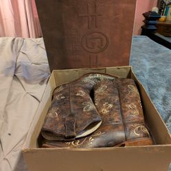 Beautiful Handcrafted Cowboy Boots