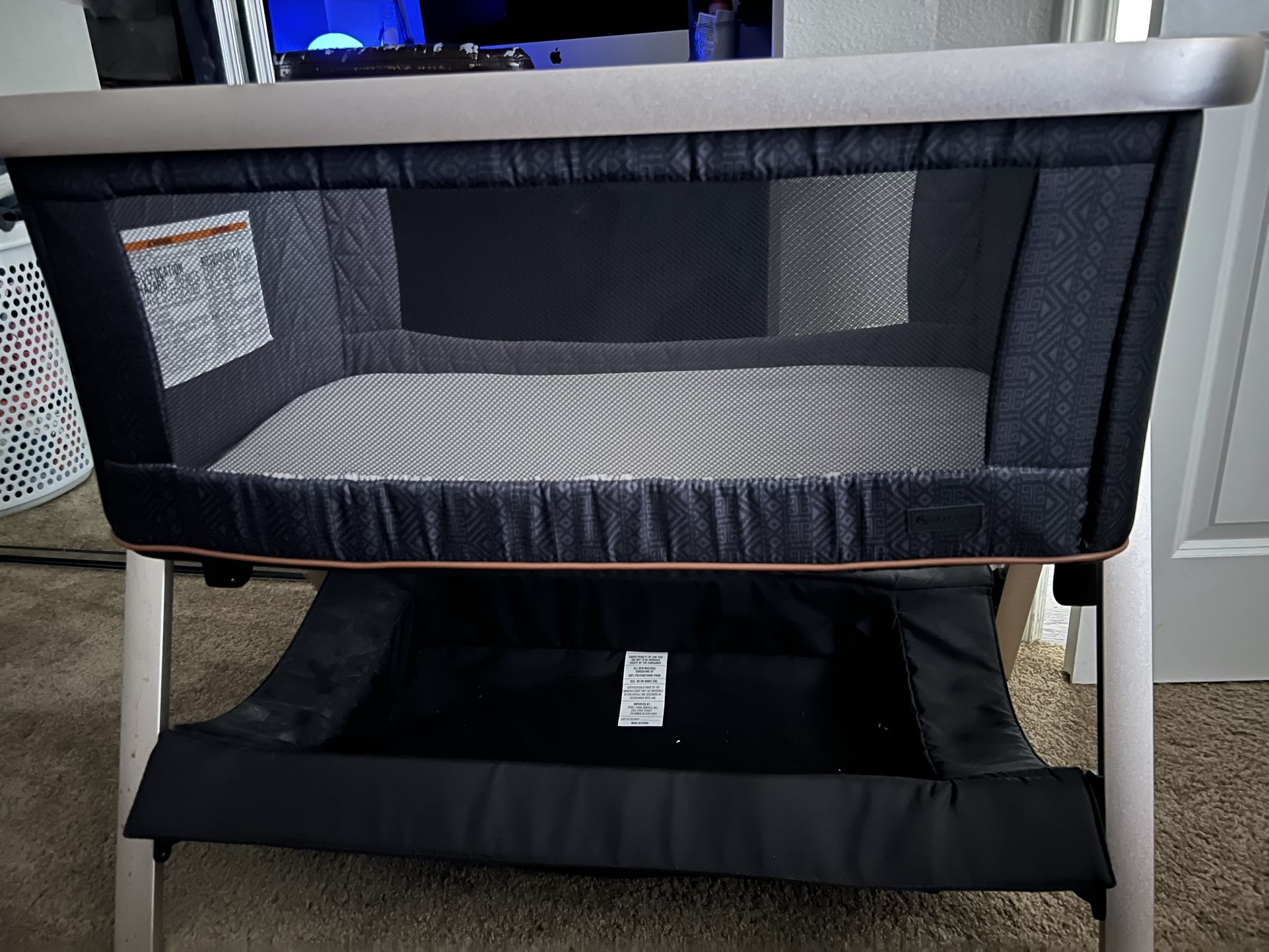 Gender neutral Bassinet