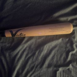 victus tatis21 wood baseball bat