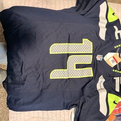 DK Metcalf jersey Size L