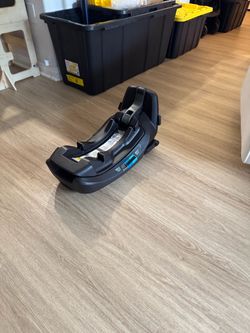 Nuna PIPA RELX Car Seat Base – Excellent Condition
