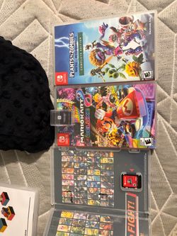 Nintendo Switch Games + 19 Mario Kart Amiibo Cards