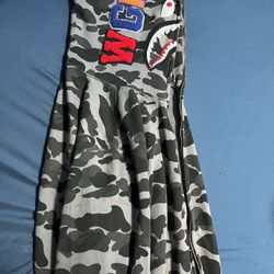 bape hoodie xxl runs small 
