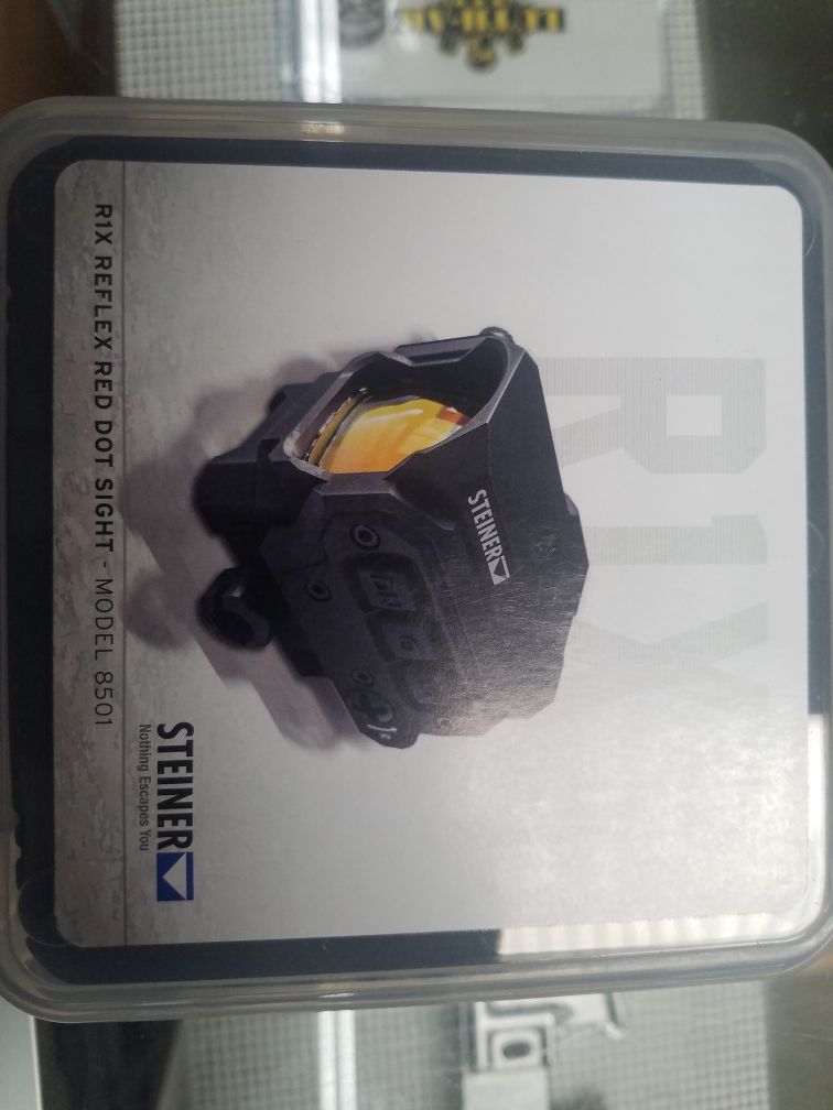 Steiner r1x 8501 brand new red dot optic