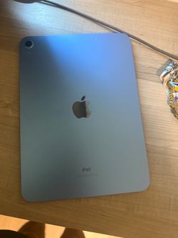 iPad 10th Gen 64GB