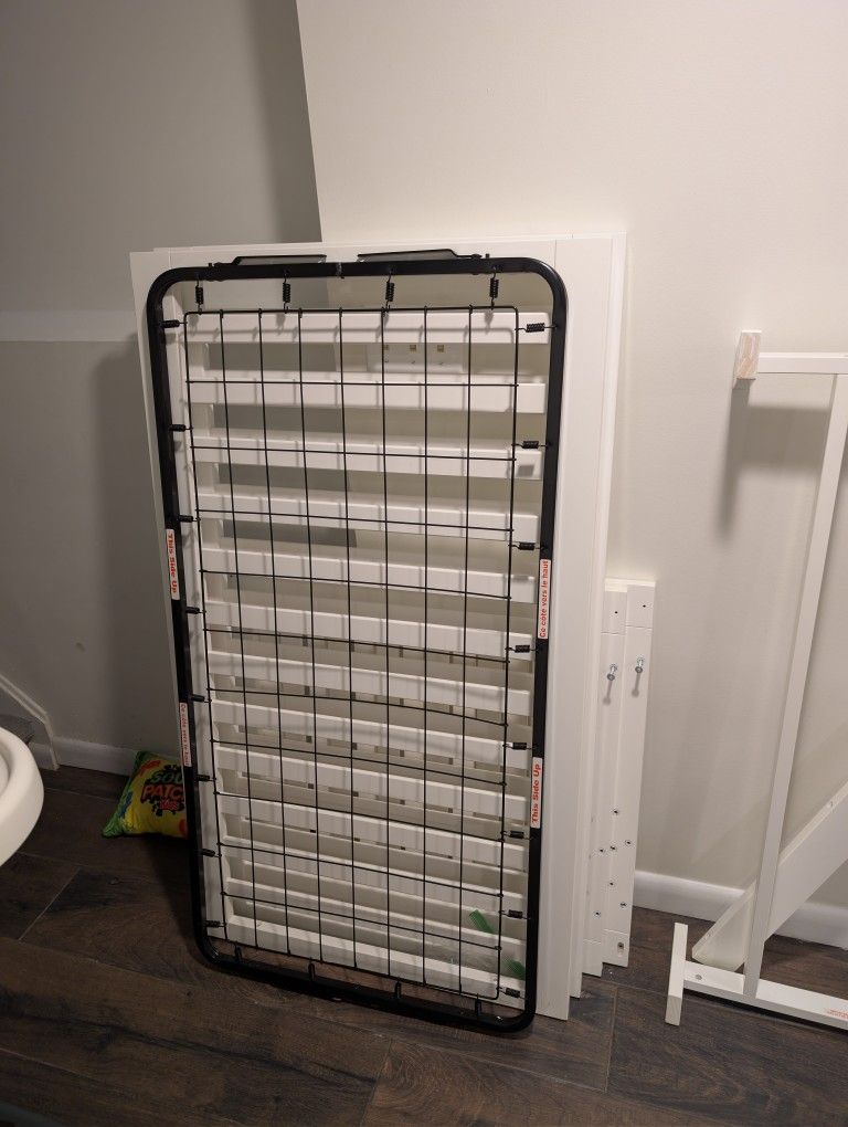 Free Crib & Kids High Chair