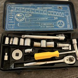 SOCKET BOX, CRAFTSMAN BOX, PARTS BOX, FLASHLIGHTS 