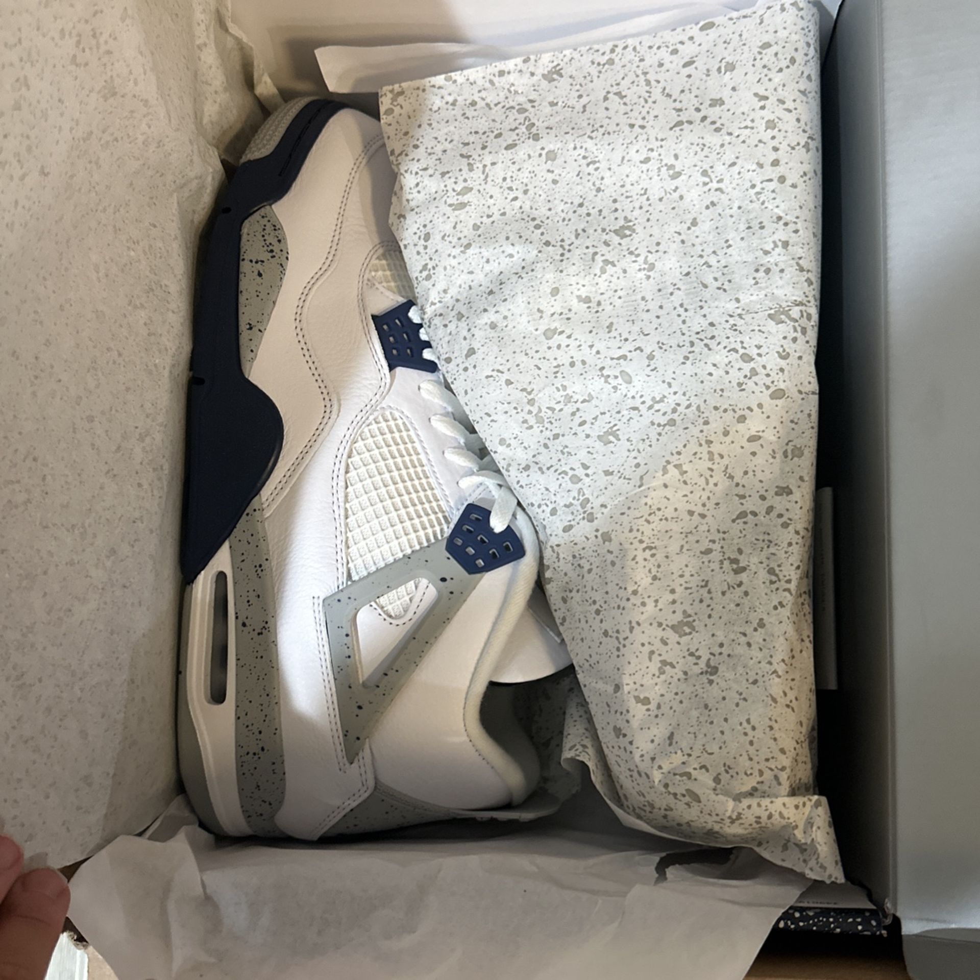 Jordan 4 Midnight Navy Size 13