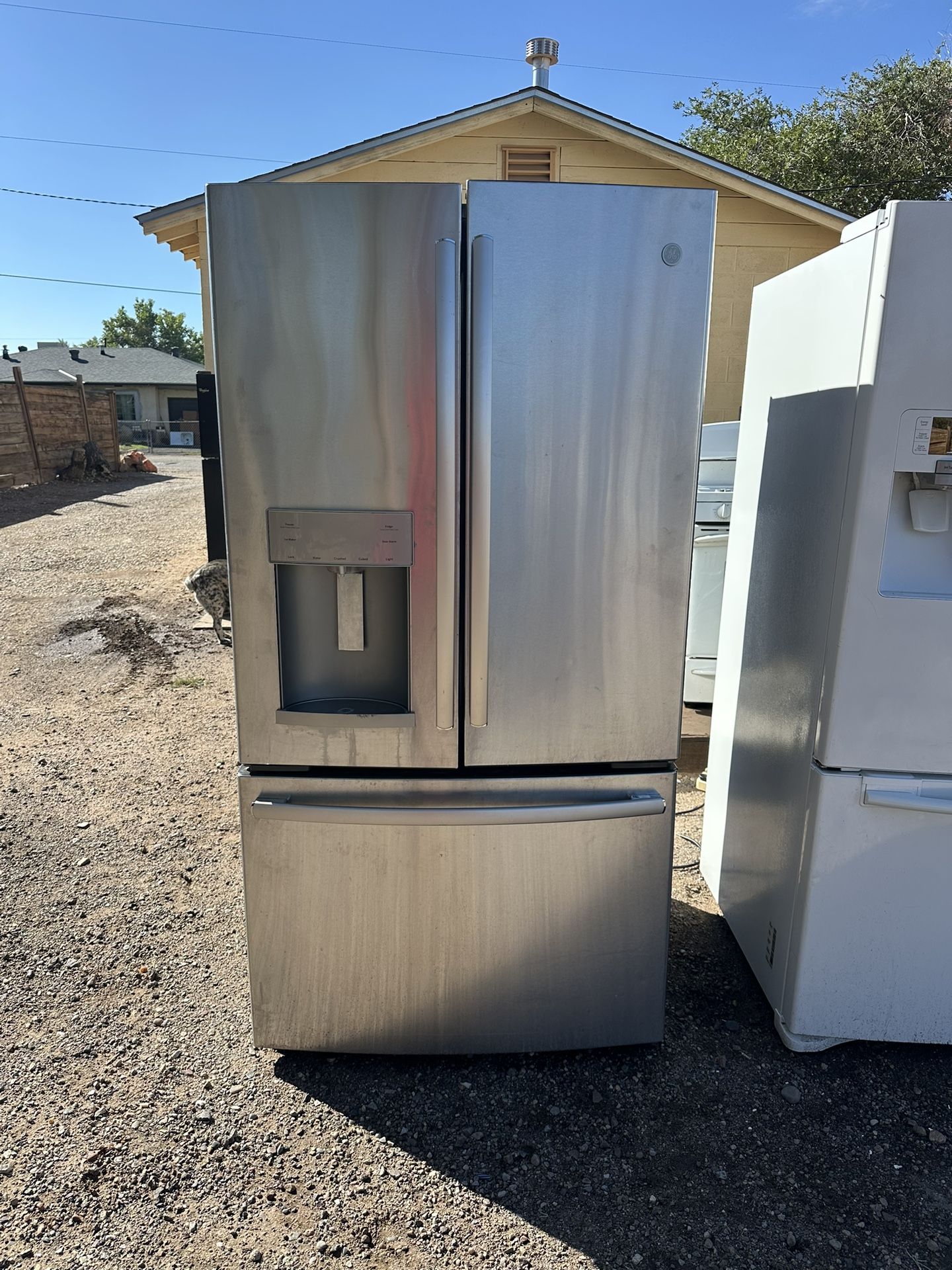 GE Sliver Stainless Steel Refrigerator For Sale $450 Or Best Offer