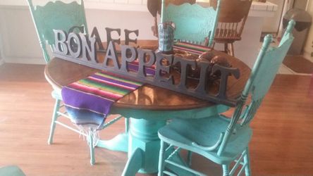 Bon appetite sign and cafe