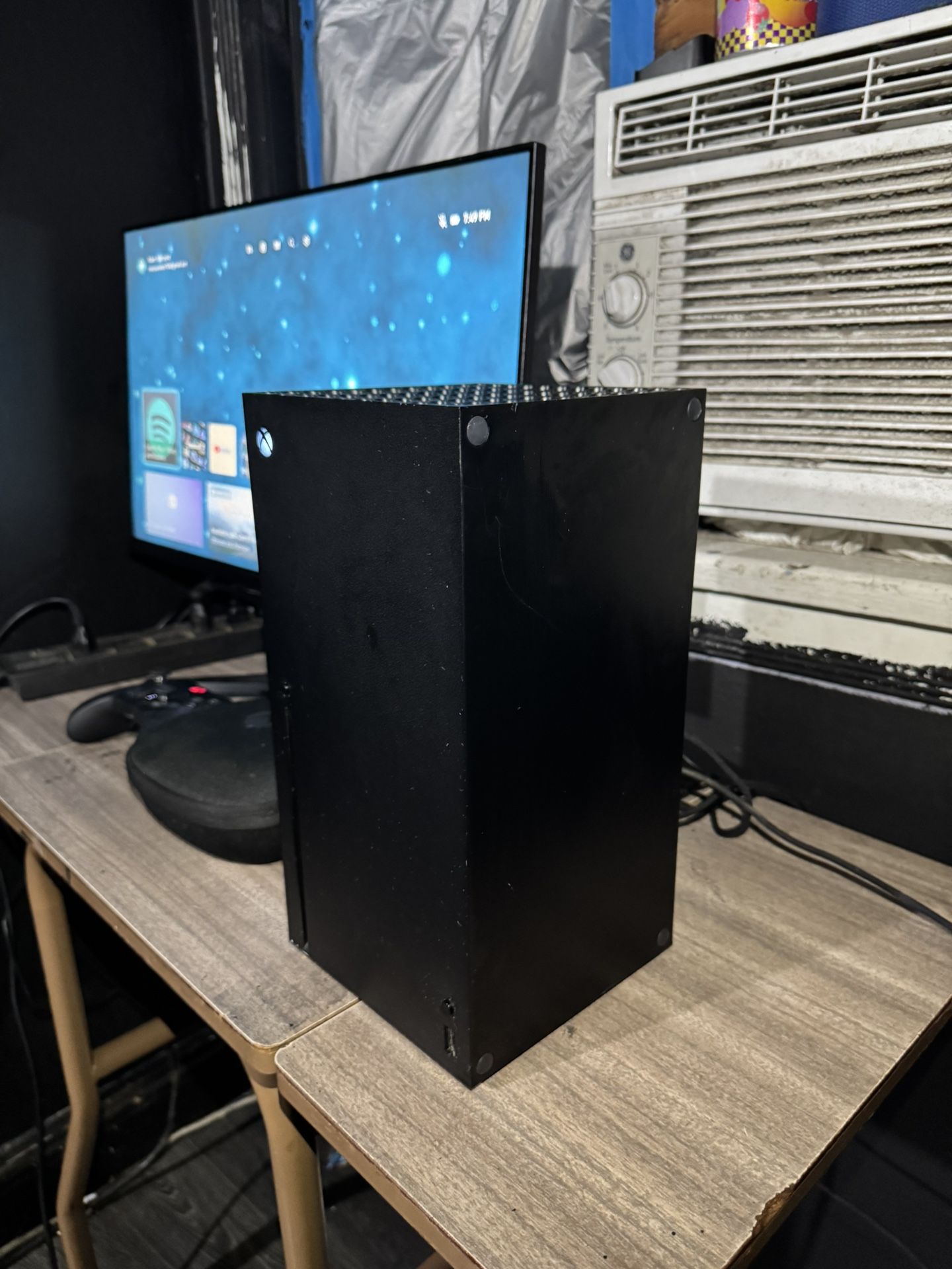 Xbox Series X 1t w Monitor