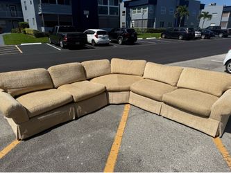 Large Beige Sectional Sofa - DELIVERY INCLUDED