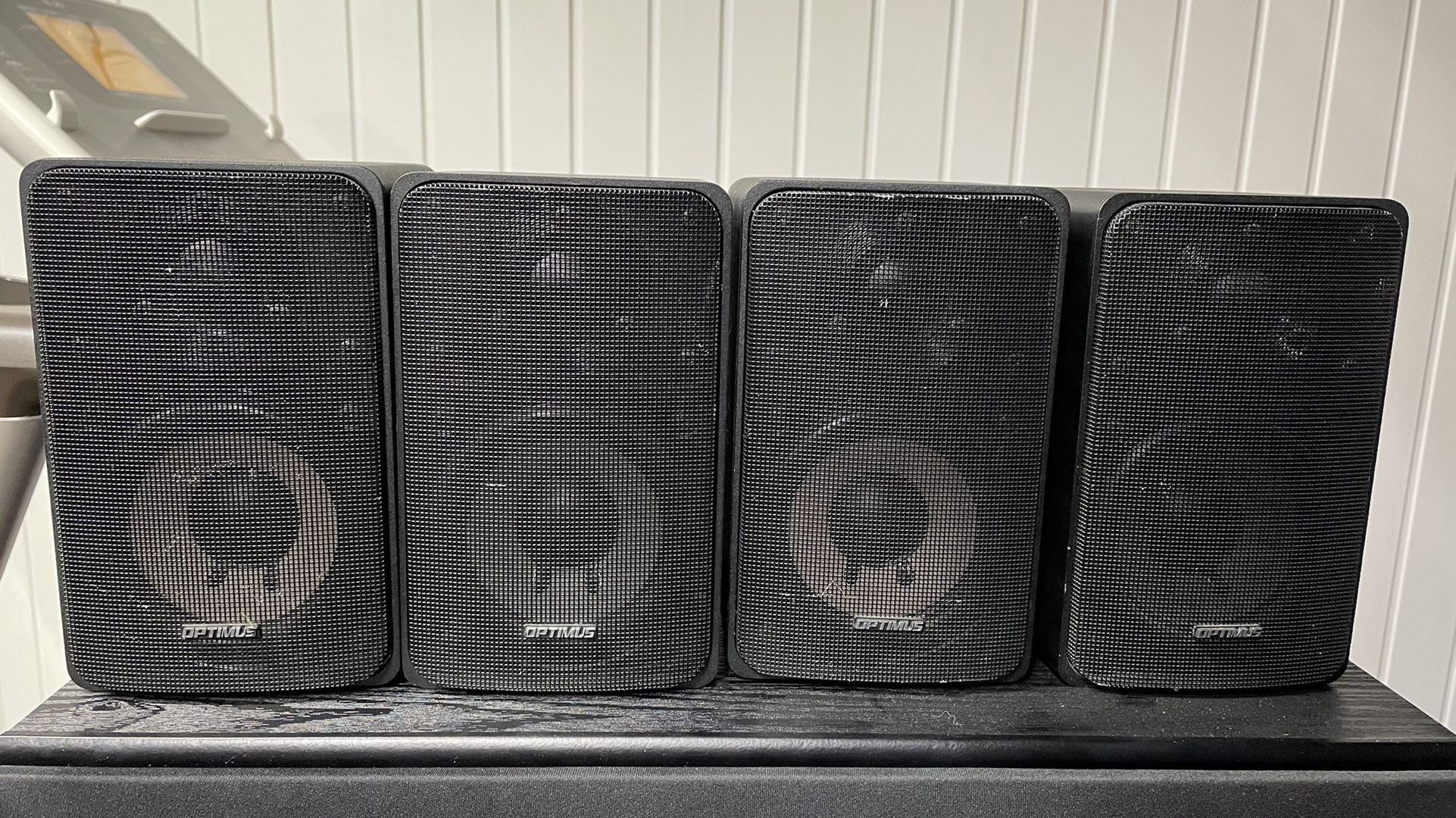 Optimus Pro 7 Speakers (4)