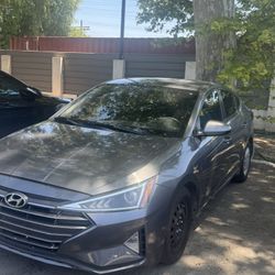 2019 Hyundai Elantra