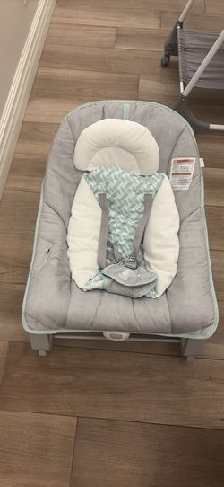 Baby bouncer chair