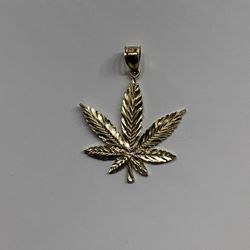 10k Real Gold Pendant 