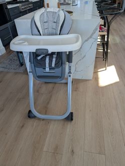 Graco DuoDiner DLX 6-in-1 Highchair