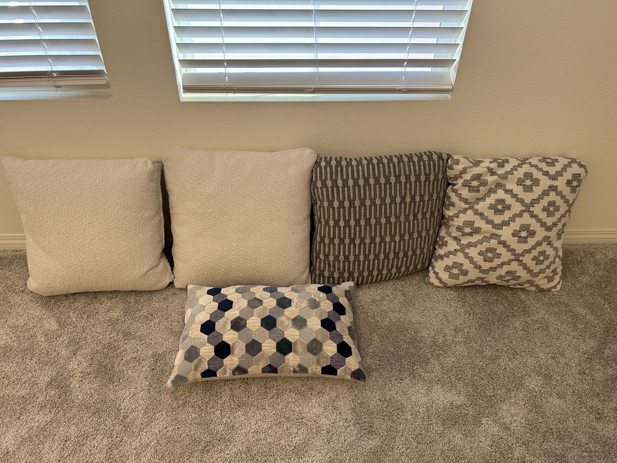 Sofa Throw Pillows 