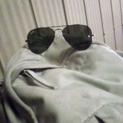 Ray-Ban  Aviator Sunglasses 